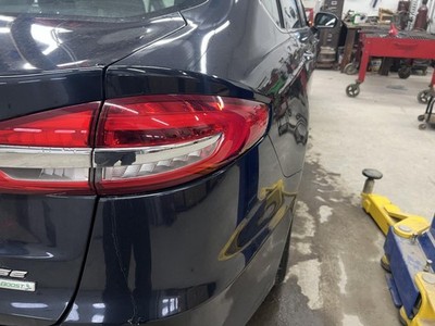 Used Right Tail Light Assembly fits: 2020 Ford Fusion quarter panel mounted Righ