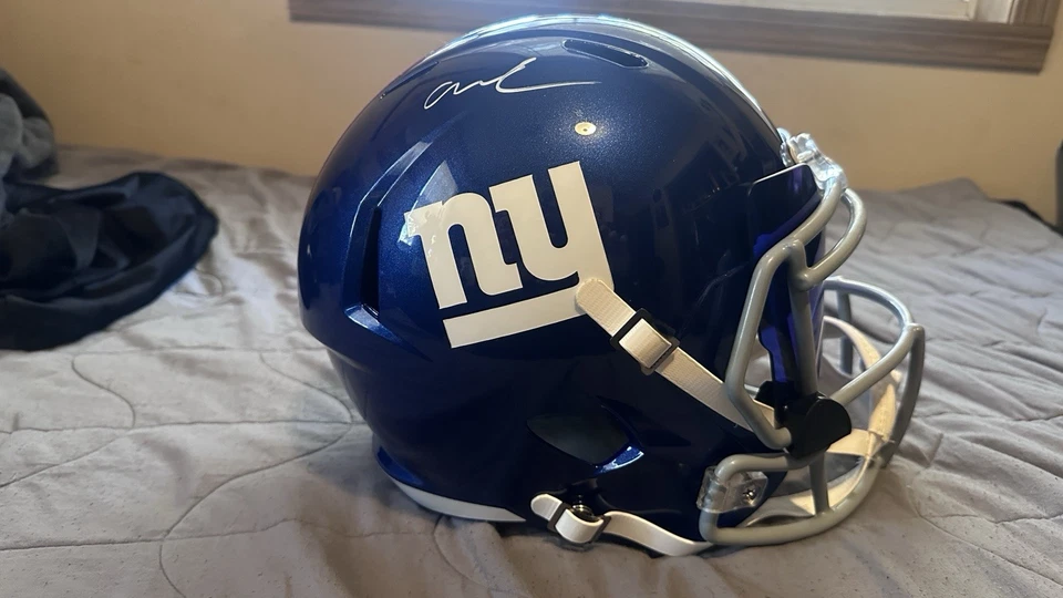 Casco réplica firmado por Abdul Carter New York Giants con visera Foto 2 de 3