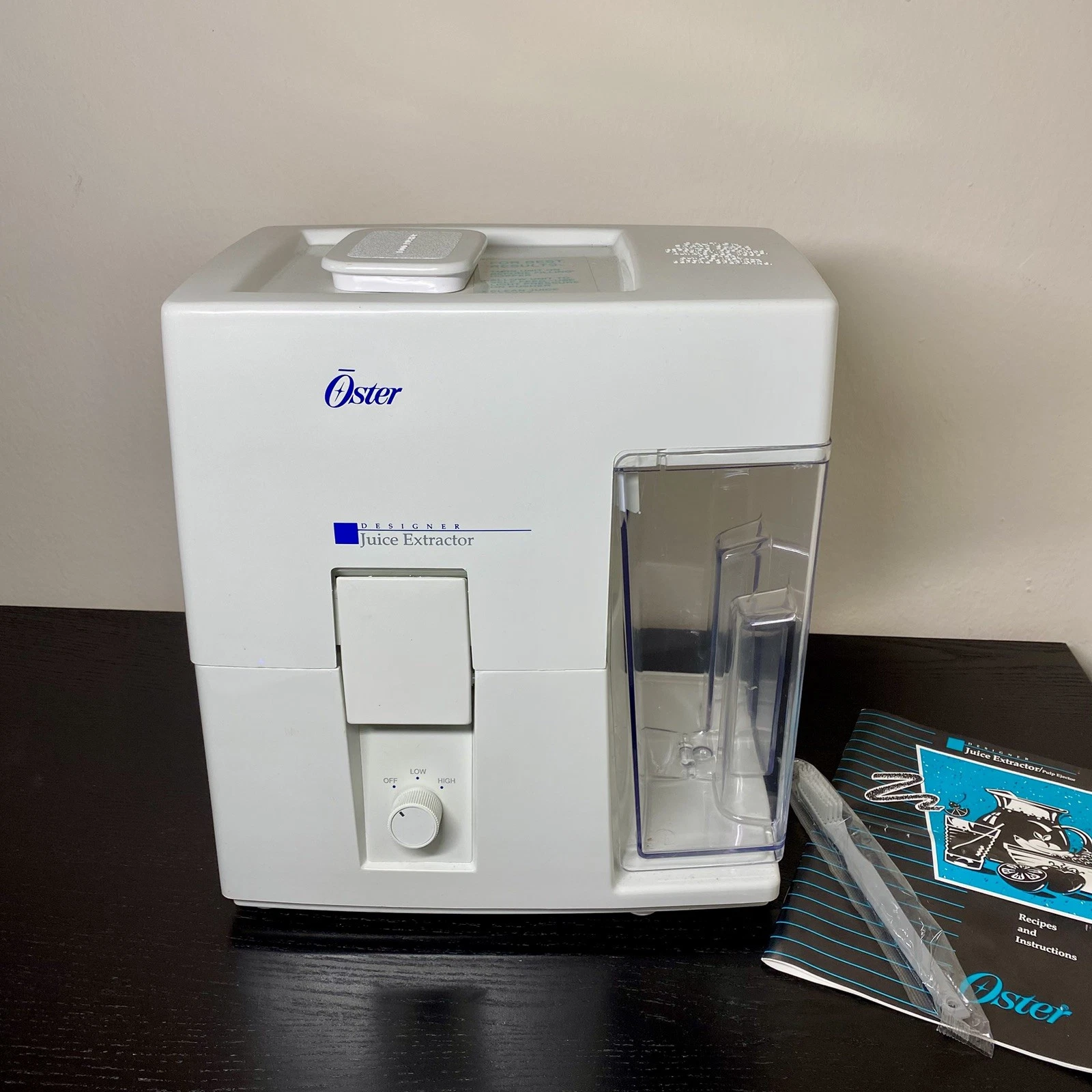Vintage 1990's Oster Automatic Juice Extractor White 2-Speed Tested & Works NICE