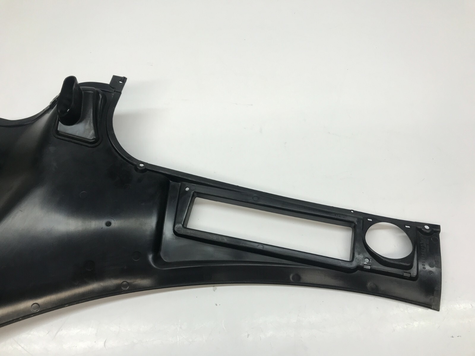 FERRARI 488 GTB SPIDER PASSENGER RIGHT RH UNDER WINDSHIELD COWL OEM 83749500