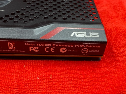 ASUS ROG RAIDR EXPRESS PX2-240 Go SSD PCIe 2.0 Adaptateur 240 Go RAID ACCÉLÉRATEUR - Photo 8/11
