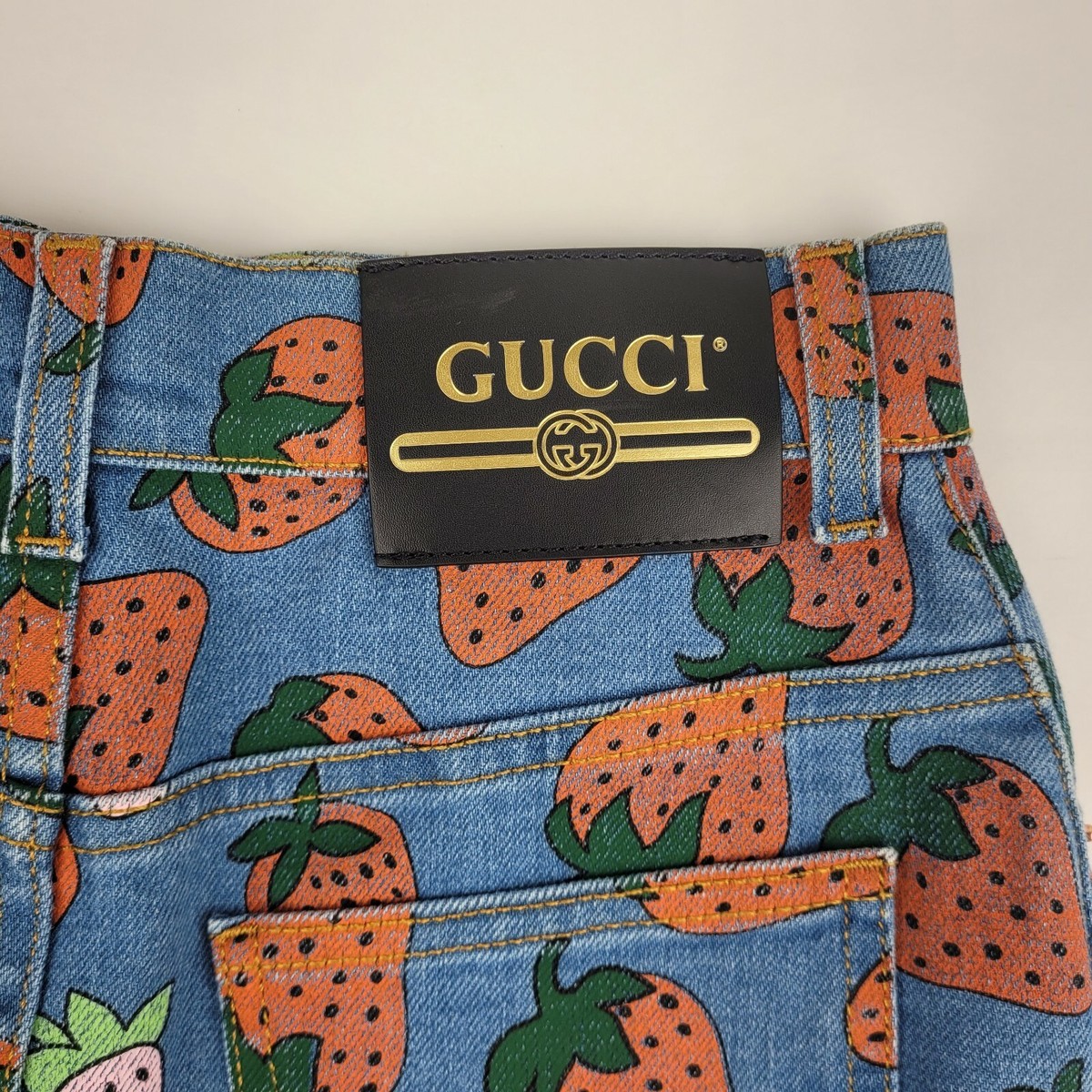 Gucci★素敵!Blue Cotton Blend Strawberry Print Skirt Gucci Women's Blue Cotton Blend Strawberry Print Skirt sz 40