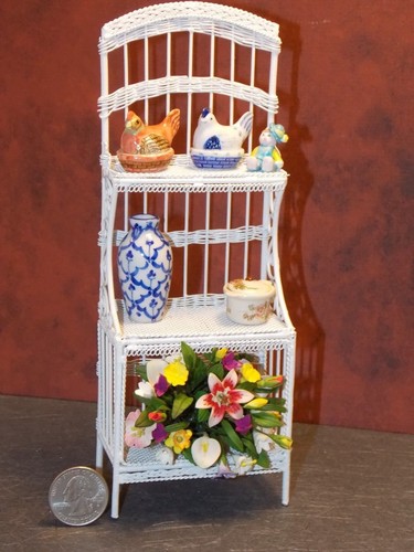 Dollhouse Miniature Metal Kitchen Bakers Rack 1:12 inch scale E150 DollysGallery - Picture 2 of 4