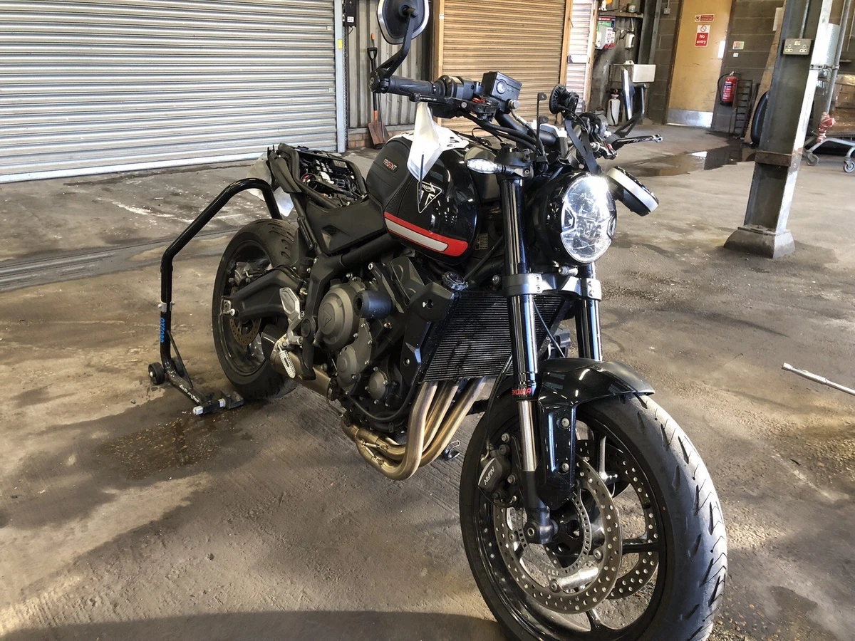 2021 triumph trident deals