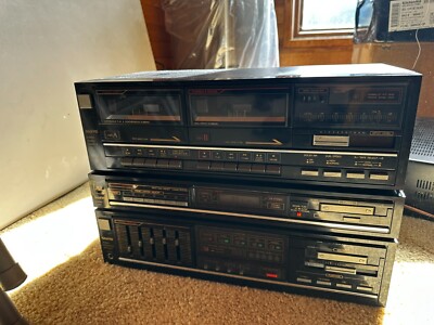 sanyo stereo system with double cassette deck