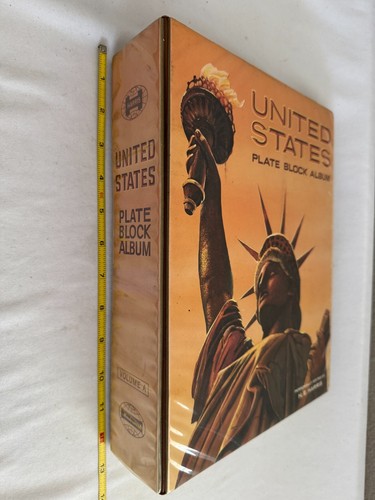 UNITED STATES PLATE BLOCK ALBUM H.E. HARRIS STAMP COLLECTION - Picture 2 of 8