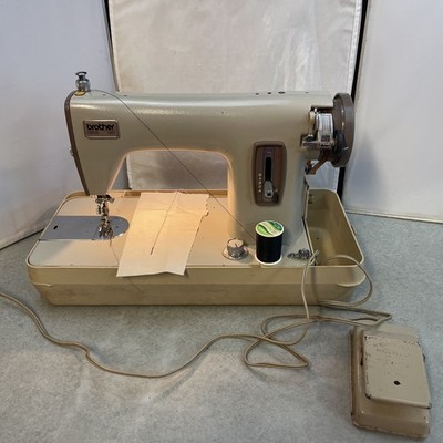 Brother Opus 1351 Sewing Machine Vintage 1958  W/Pedal Works