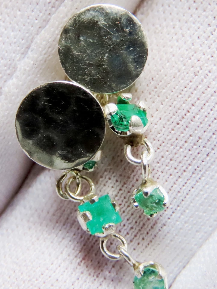 Orecchini in argento con 6 smeraldi naturali - Immagine 3 di 4