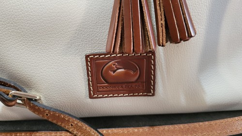 DOONEY & BOURKE WAKEFIELD TASSEL TOTE Cream/Brown Leather Crossbody Purse, NWT - Picture 3 of 19