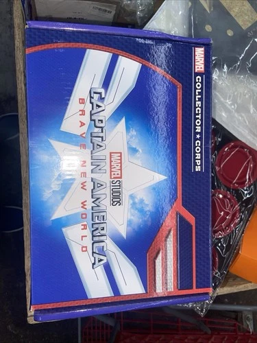 Funko Pop Size XL Captain America Brave New World Marvel Collector Corps