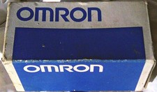 NEW IN BOX OMRON E5CS R1KJX-F TEMPERATURE CONTROLLER