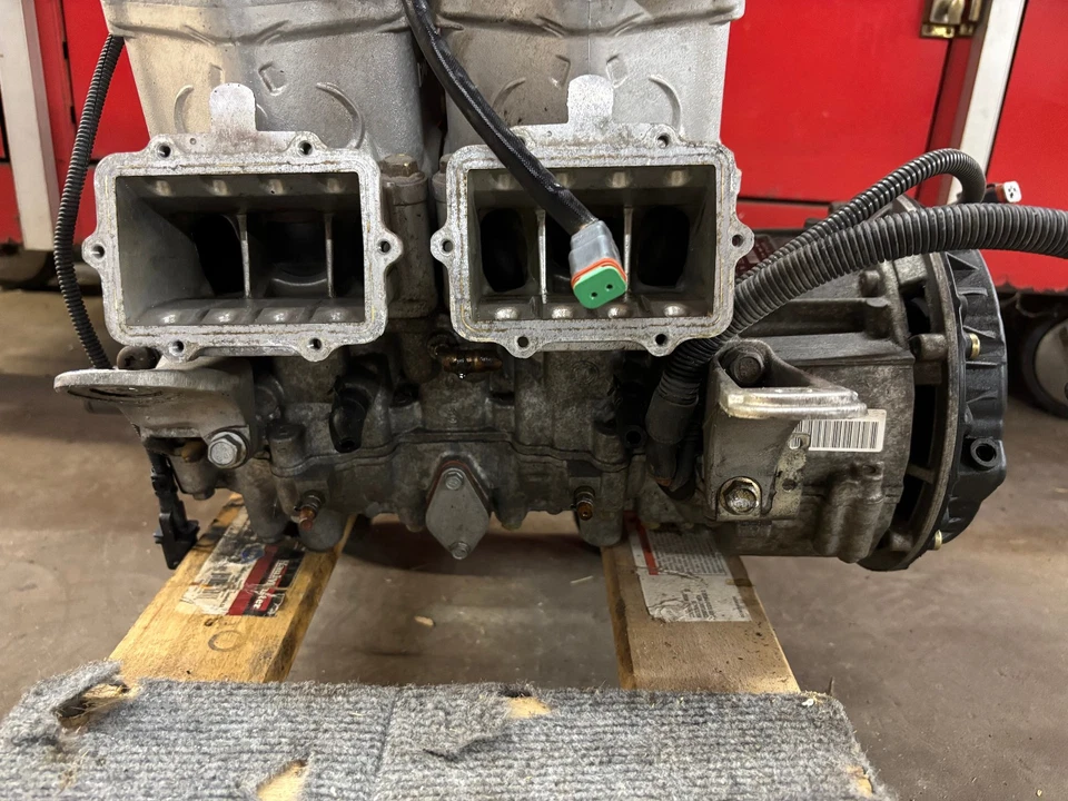 Motor SKI-DOO MXZ X REV XP XS GSX ETEC 600 HO Renegade XRS 2009-2016 Foto 3 de 4