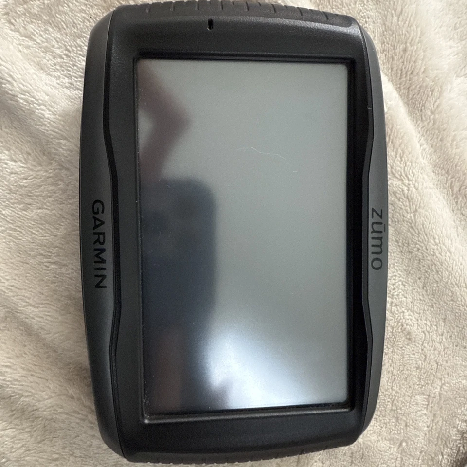 Garmin Zumo 590LM (Lifetime Maps) Motorcycle / Harley GPS Navigation - Image 2 of 4