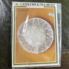 MH Candlewick Pillow Kit 7 Rd SA04 Round A Bout