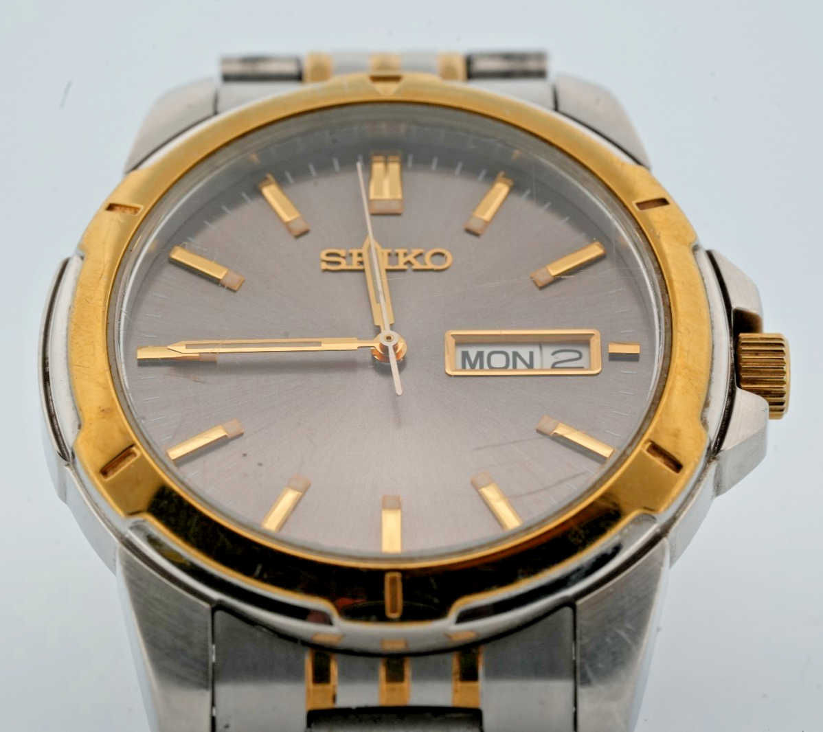 Seiko 6N43-00A0 Men's Stainless Steel Band Date/Day Analog Dial Wrist ...