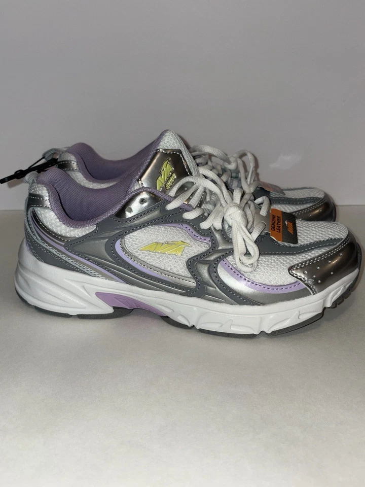 Tenis para mujer Avia 5000 Performance de caña baja talla 9 con control de olores espuma de memoria E UC Foto 4 de 4