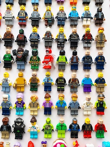 HUGE 140 LEGO Minifigures & Accessories Lot! Ninjago, DC, Minecraft, Friends... - Picture 12 of 19