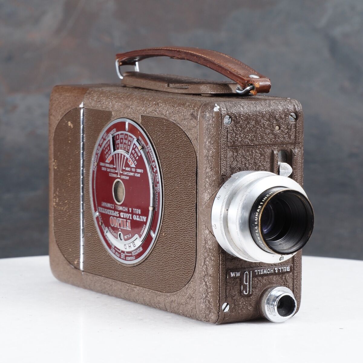 Vintage Bell Howell 16mm Movie Camera w/ Lumax 1 Vintage Bell Howell 16mm Movie Camera w/ Lumax 1