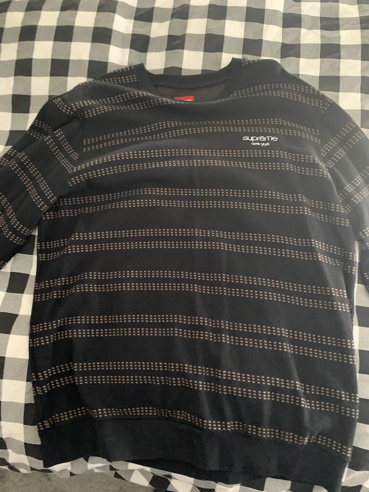 Pull Supreme 100 % authentique 