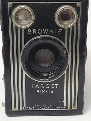 VINTAGE BROWNIE TARGET SIX-16 EASTMAN KODAK CAMERA COLLECTIBLE BOX
