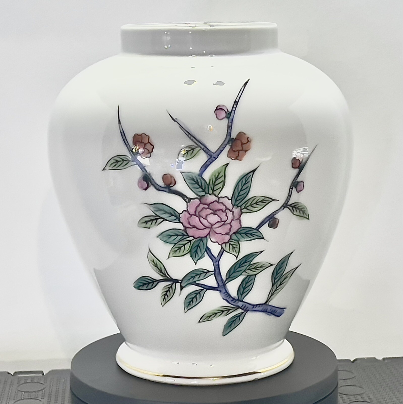 Vintage UCGC Japanese Vase White Floral Small Bug 7" Height Made In