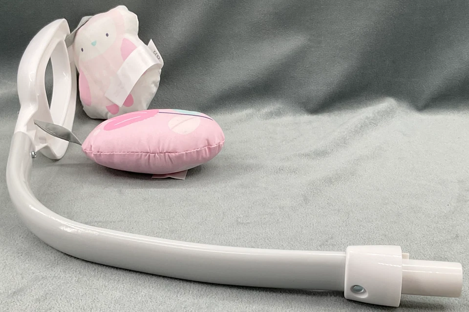 Ingenuity Simple Comfort Rosa Cassidy Bebé Columpio Móvil Juguete Repuesto Foto 3 de 4