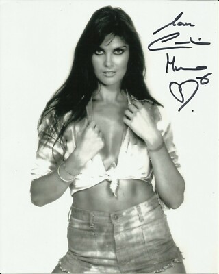 CAROLINE MUNRO SIGNED PHOTO (14)