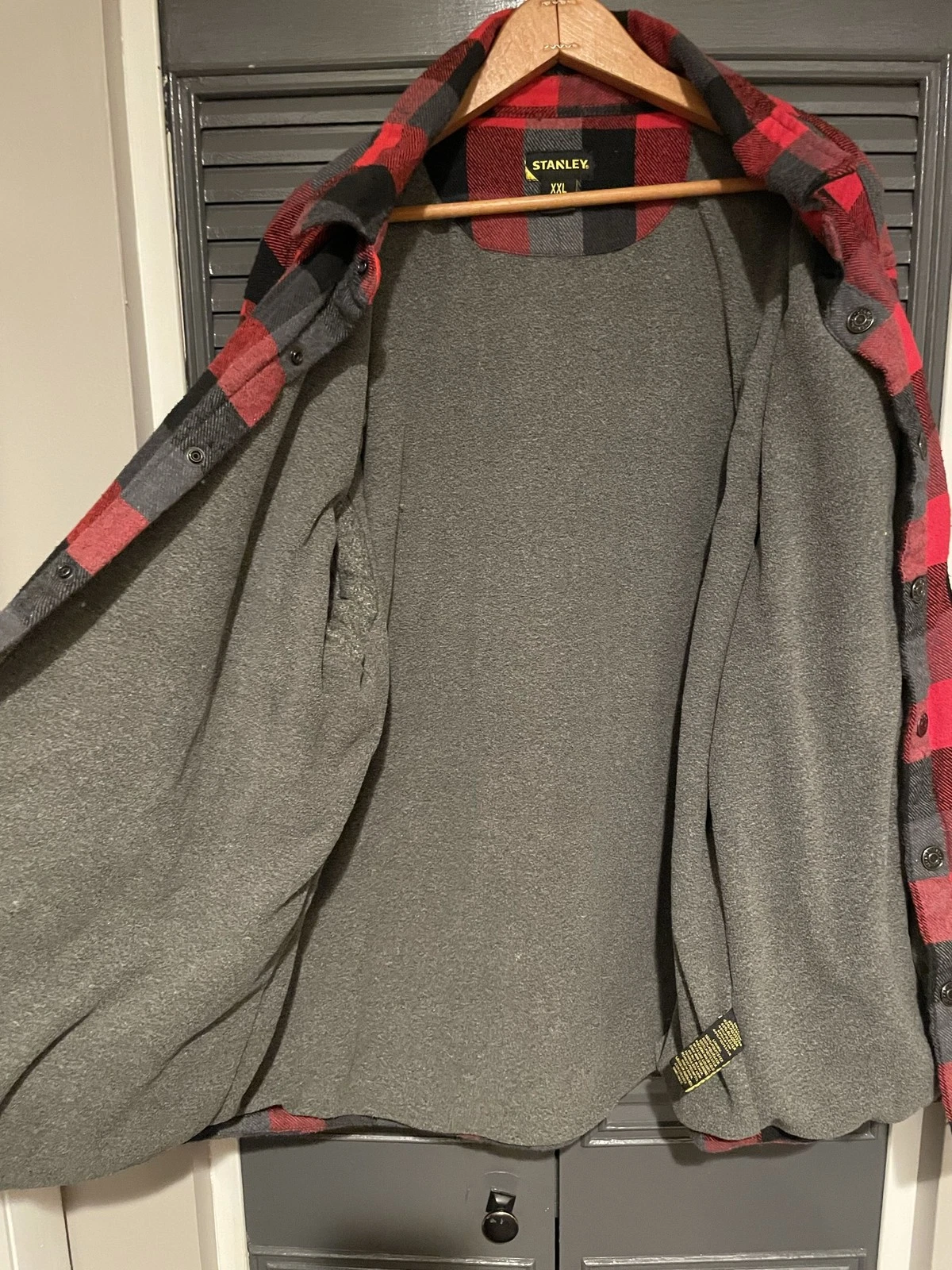 GH BASS Heavy weight WARM š„Red and Black Buffalo Plaid Puffer Vest - product detail image 2
