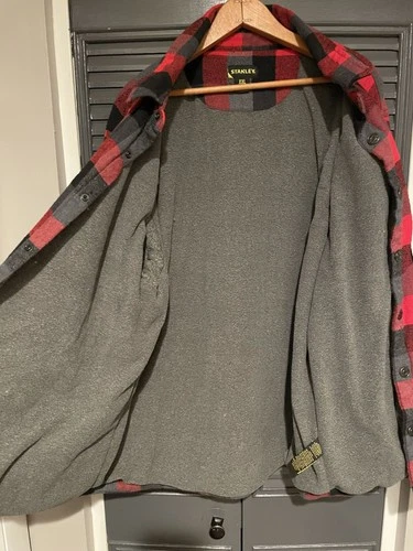 GH BASS Heavy weight WARM 🔥Red and Black Buffalo Plaid Puffer Vest image 2