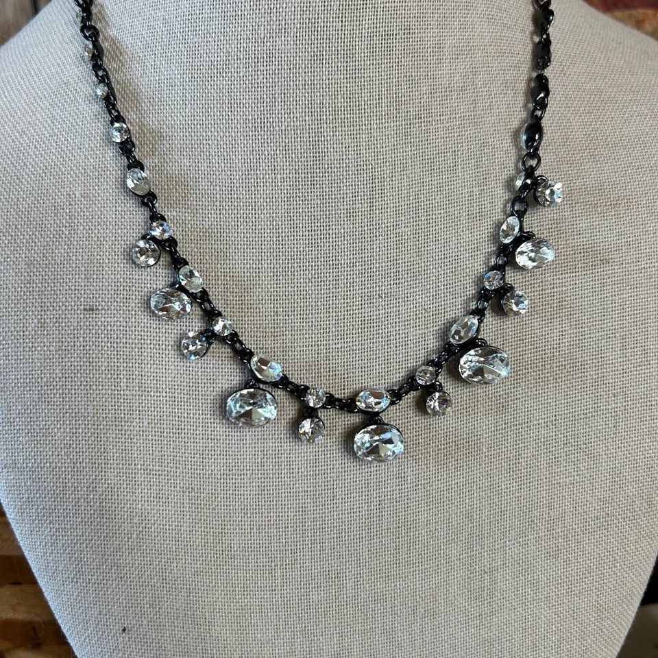 Collar Givenchy negro llamativo Foto 3 de 4