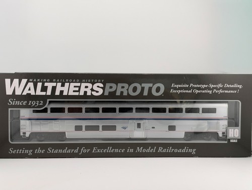 WalthersProto 85' Pullman Superliner I Sleeper 920-12028 Amtrak Ph. VI #32005 | Condition: Used
