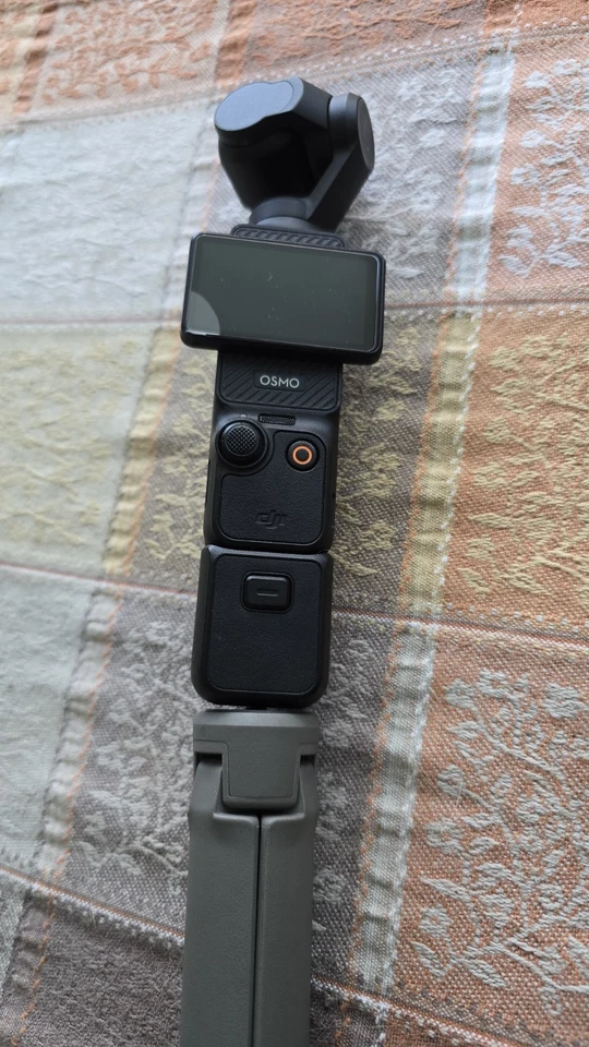 DJI Osmo Pocket 3 4K Gimbal-Kamera,  sehr guter Zustand, mit Zubehörpaket  - Bild 2 von 4