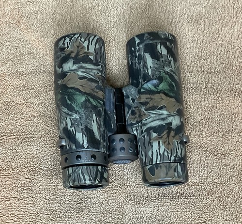 Brunton Epoch 10.5 x 43 Camo Binoculars (WaterProof/FogProof) w/Dry Box - Picture 4 of 10