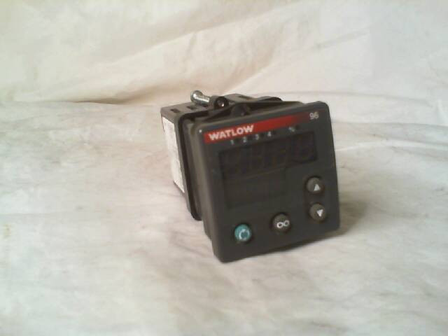 WATLOW FDAU-00RG TEMPERATURE CONTROLLER img