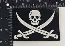PIRATE FLAG PATCH JOLLY ROGER Skull Swords EMBROIDERED black