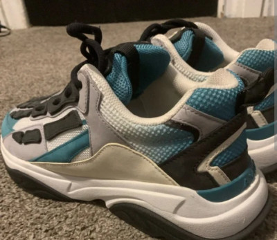amiri shoes size 10.5 pre owned ( bone runner - blue grass )