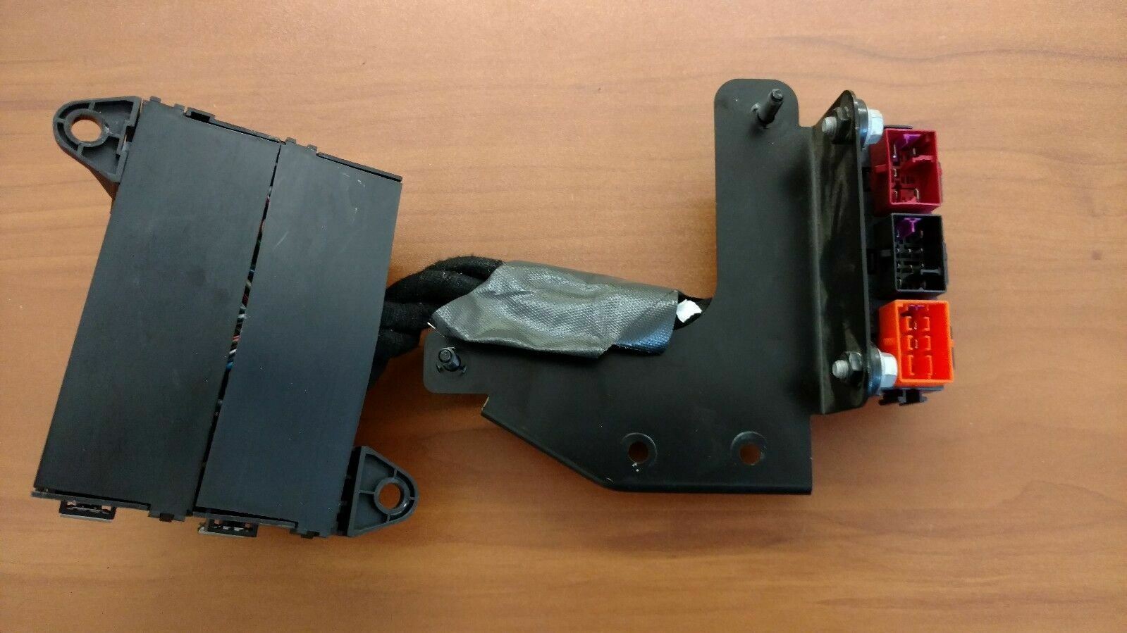 LAMBORGHINI MURCIELAGO LP640 DRIVER DASH FUSE RELAY BOX OEM 413971378A