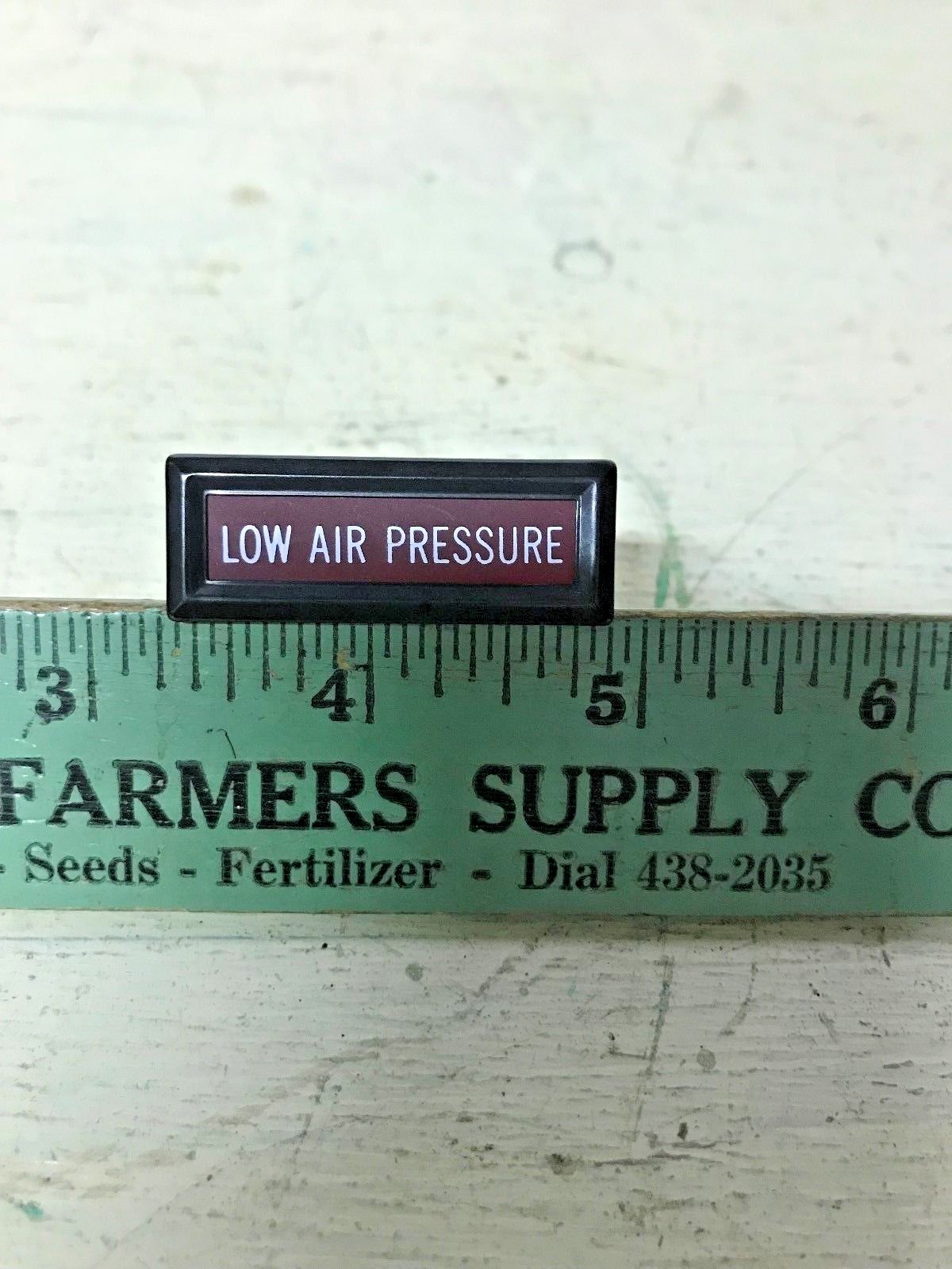 LOW AIR PRESSURE INDICATOR LIGHT SFMC191D20002 FOR M915, M916A1 MIL