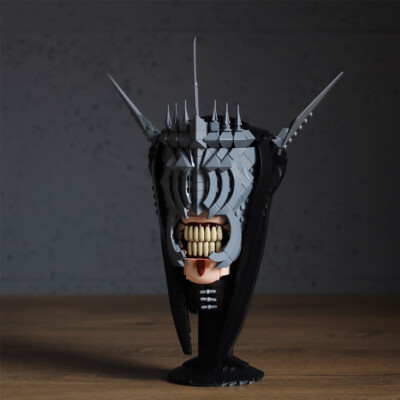 High quality Iconic Helmet with Menacing Smile Building Toys Set 694 Build Moc