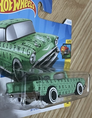 Hot Wheels Chevy 57 Art Car Chevrolet Bel Air Verde 1/64 3 inches Nueva en Caja - Imagen 5 de 6