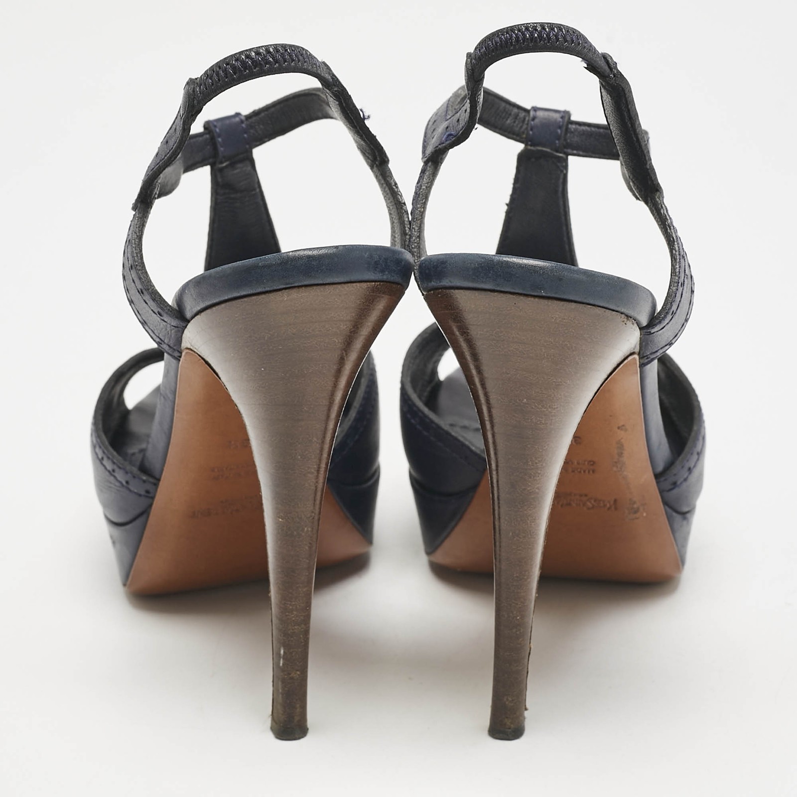 Sandali Yves Saint Laurent blu navy in pelle con cinturino a T e plateau taglia 38 5