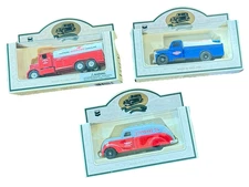 Vintage Lledo Chevron Standard Oil Die-Cast Truck Lot of 3 NIB Made in England