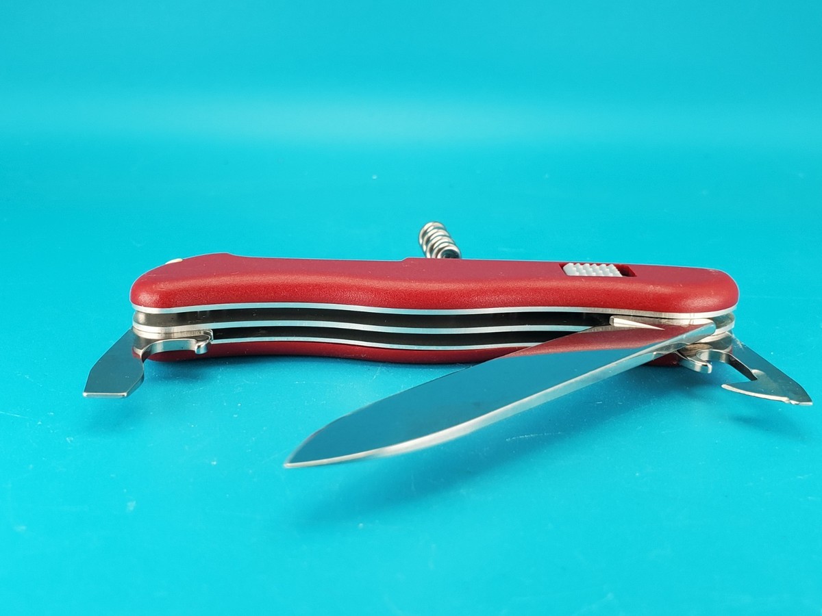 Victorinox Picnicker 111mm Slide Lock Plain Blade Swiss Army Knife