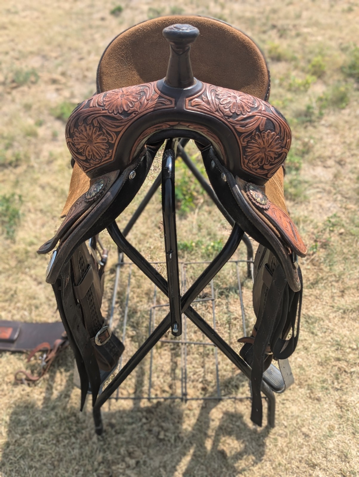 Jeff Smith 13" Gorgeous  tooled Barrel Saddle like  new