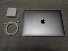 2020 release Apple MacBook Air, 13", 1.1GHz i3, 8gb RAM, 256gb SSD, Excellent