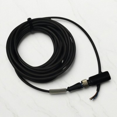 OMRON E3FA-LP22 PHOTOELECTRIC SWITCH SENSOR 24VDC FAST SHIPPING