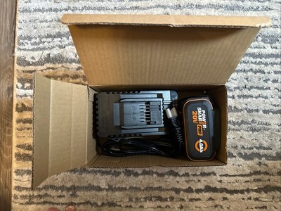 WA3674 Worx 4.0Ah 20V Battery + WA3881 Quick Charger 60 Minutes
