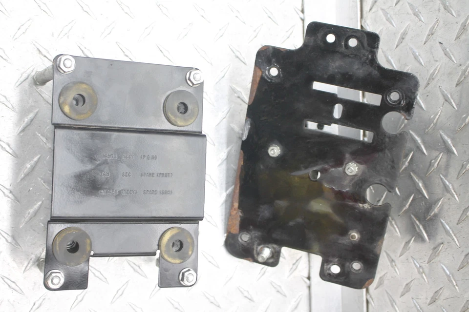 Harley-Davidson Dyna Wide Glide 2003 aniversario FXDWG bandeja de batería/cosas buenas Foto 3 de 4