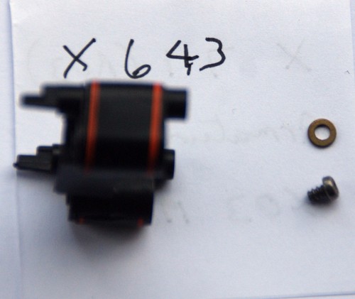 Genuine Hornby Spare Part X 643 Cylinder Block for Britannia Class (R) - Picture 3 of 3