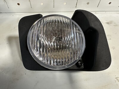 1999 - 2001 Mitsubishi Galant Fog Light Lamp Bumper Mounted Passenger Rh Oem